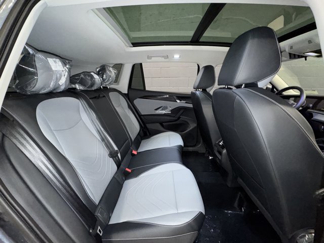 New 2026 Volkswagen Tiguan SE AWD/4WD image 11