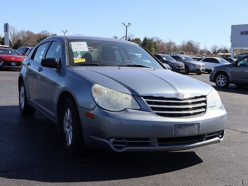 Used 2010 Chrysler Sebring Touring image 1