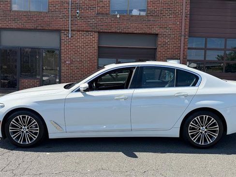 Used 2017 BMW 530i RWD image 17
