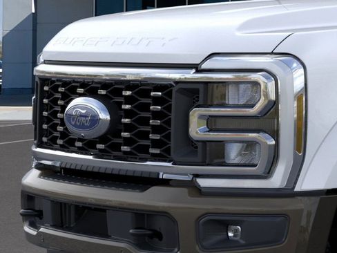 New 2026 Ford F450 King Ranch w/ FX4 Off-Road Package image 17