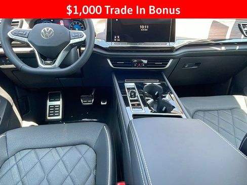 New 2025 Volkswagen Atlas SEL Premium R-Line AWD/4WD image 17