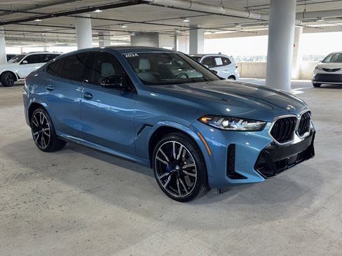 Used 2024 BMW X6 M60i image 2