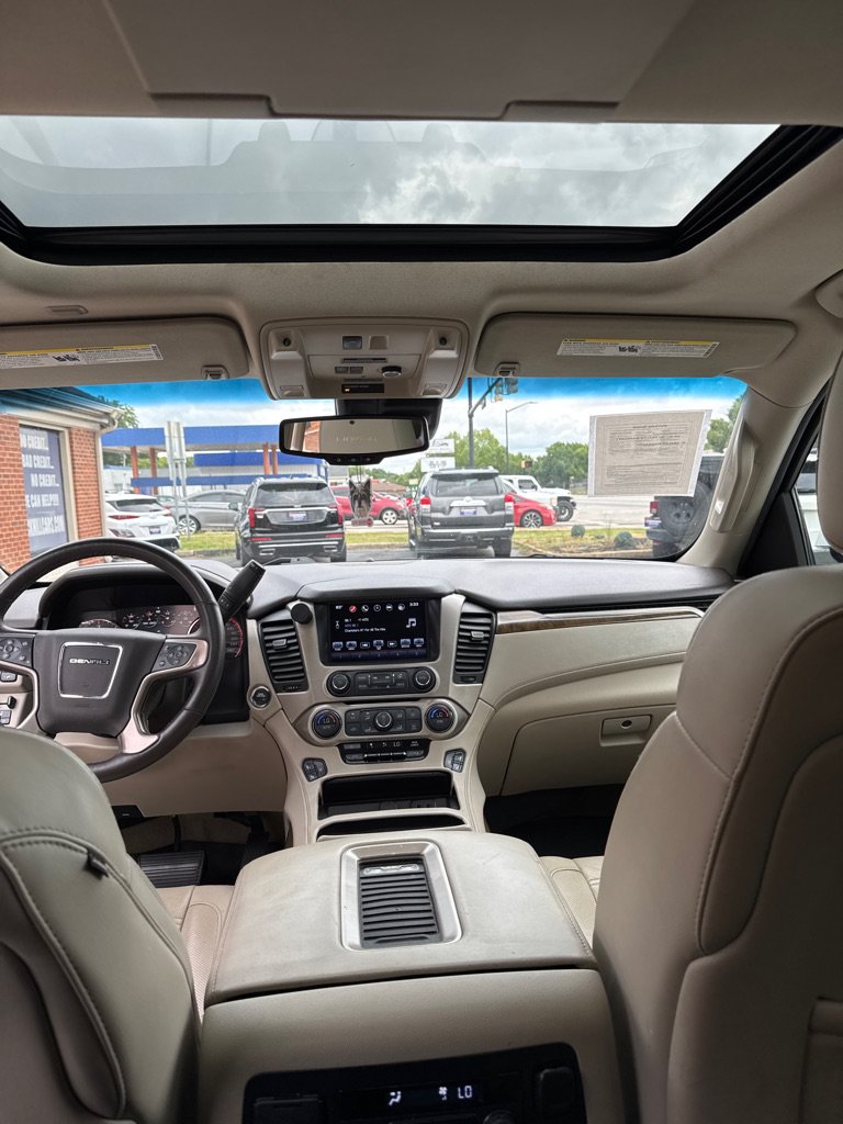 Used 2016 GMC Yukon Denali w/ Open Road Package AWD/4WD image 12