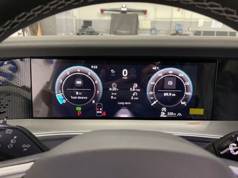 New 2026 Volkswagen Tiguan SE image 14