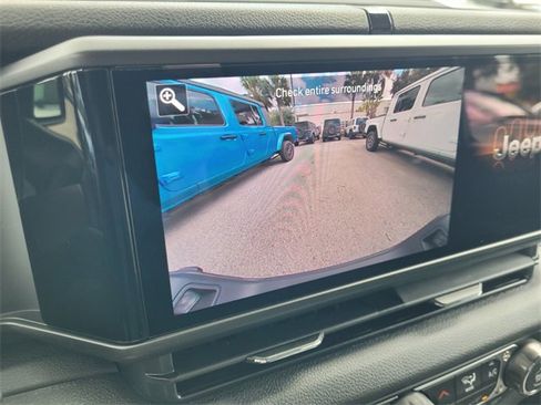 New 2025 Jeep Gladiator Sport image 34