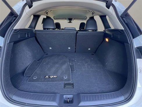 Certified 2025 INFINITI QX50 Pure image 28