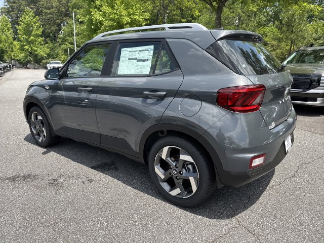 New 2026 Hyundai Venue SEL FWD image 6