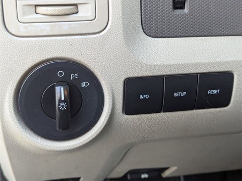 Used 2012 Ford Escape XLS image 13