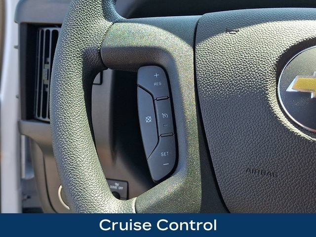 Used 2026 Chevrolet Express 3500 w/ Driver Convenience Package RWD image 9