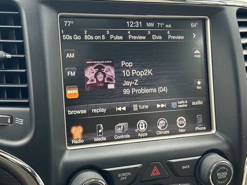 Used 2017 Jeep Grand Cherokee Limited w/ Luxury Group II image 18