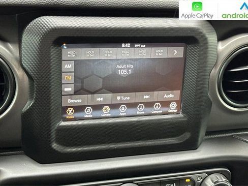 Certified 2022 Jeep Gladiator Willys image 19