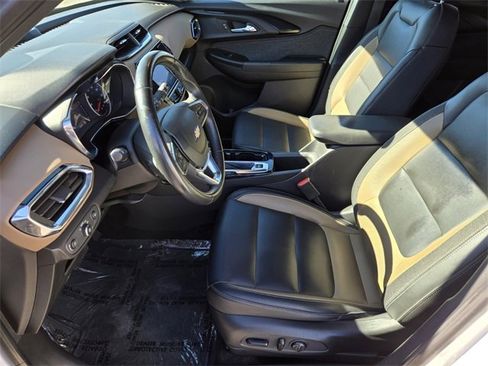 Used 2021 Chevrolet TrailBlazer ACTIV w/ Sun and Liftgate Package image 11