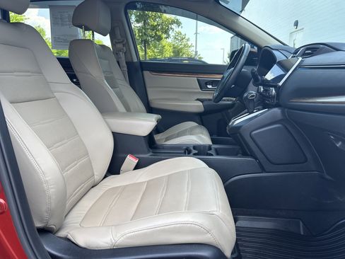 Used 2018 Honda CR-V Touring image 22