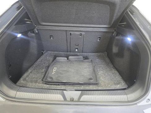 Used 2023 Volkswagen ID.4 Pro S RWD image 8