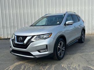Used 2018 Nissan Rogue SL video 2