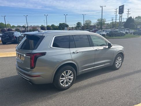 Certified 2024 Cadillac XT6 Luxury w/ LPO, Floor Liner Package image 3