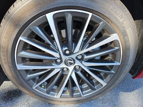 Used 2025 Lexus ES 350 350 w/ Premium Package image 10