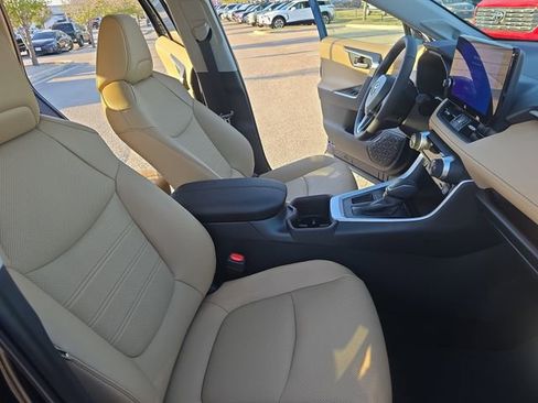 New 2025 Toyota RAV4 Limited image 10