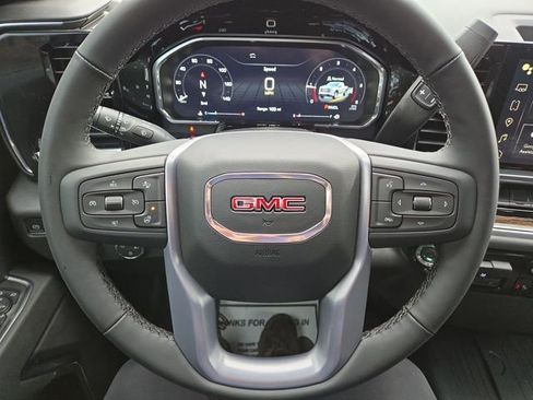 New 2026 GMC Sierra 1500 SLE w/ X31 Off-Road Package image 16