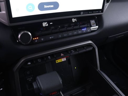 Used 2022 Toyota Tundra Limited w/ TRD Off-Road Package image 6