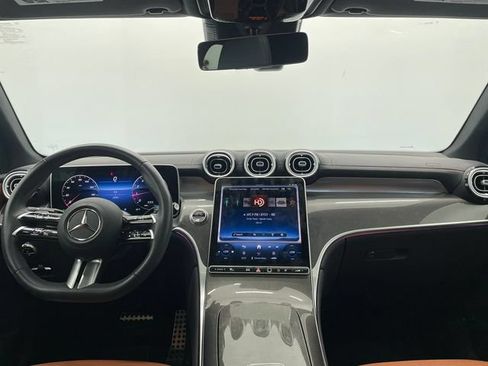 Certified 2025 Mercedes-Benz GLC 300 4MATIC image 6