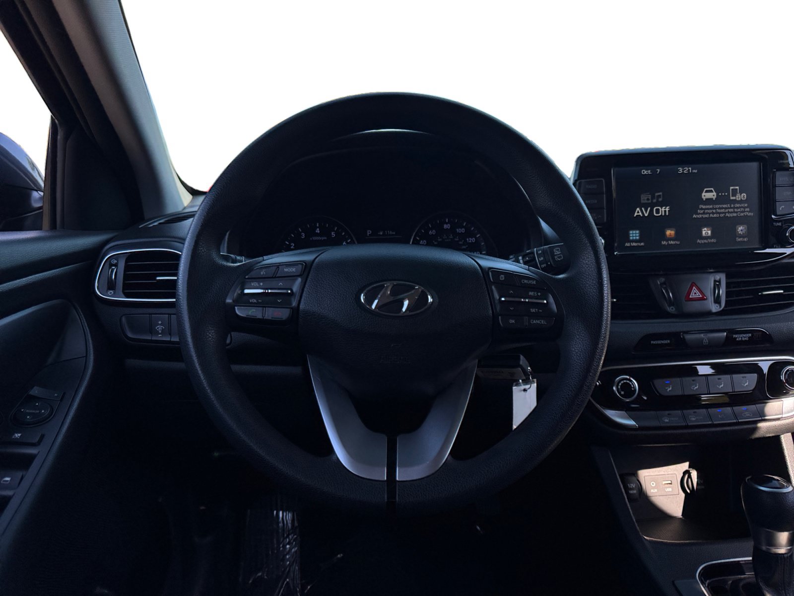 Used 2019 Hyundai Elantra GT FWD image 12
