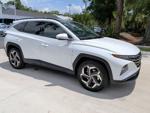 Certified 2024 Hyundai Tucson Limited AWD/4WD image 3
