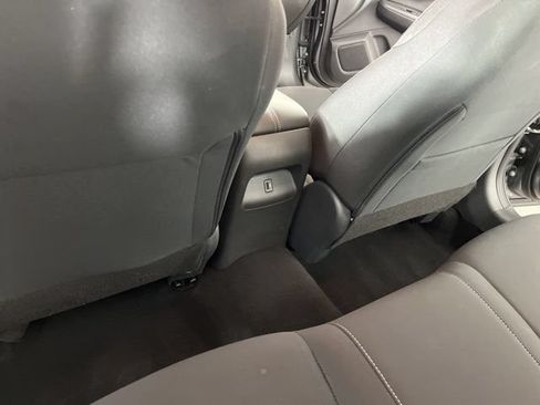 Used 2025 Nissan Sentra SV FWD image 42