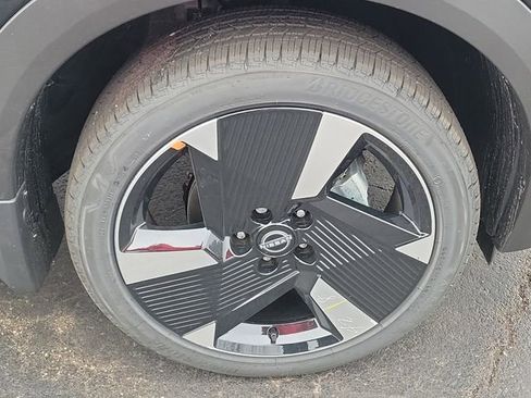 New 2026 Nissan Kicks SR w/ Cold Weather Package image 9