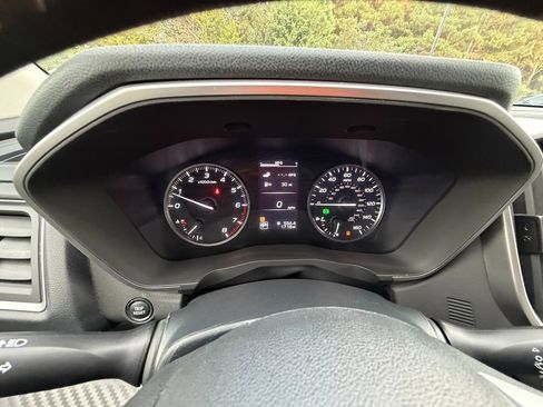 Used 2025 Subaru Ascent Premium image 19