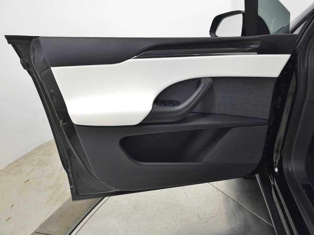 Used 2023 Tesla Model X Plaid AWD/4WD image 15