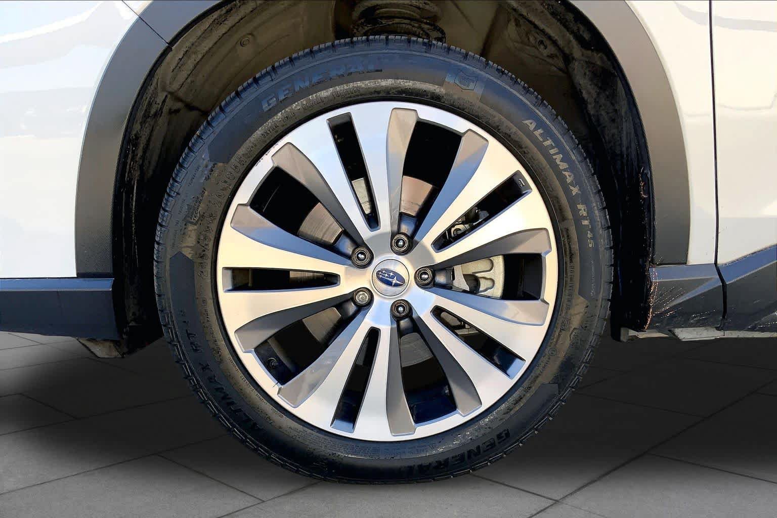 Used 2021 Subaru Ascent Limited AWD/4WD image 10