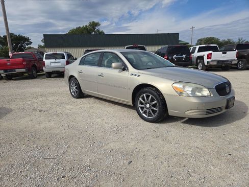Used 2007 Buick Lucerne CXL image 1
