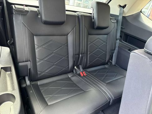 Used 2026 Volkswagen Atlas SE AWD/4WD image 8