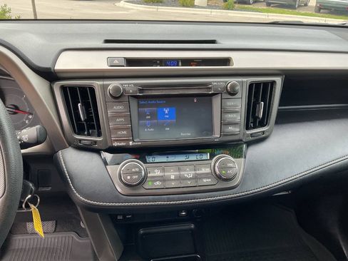 Used 2014 Toyota RAV4 XLE AWD/4WD image 19