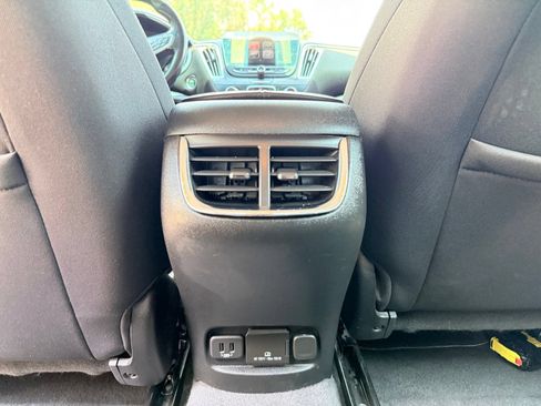 Used 2018 Chevrolet Malibu LT FWD image 27