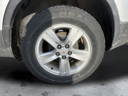 Used 2018 Chevrolet Trax LT w/ LT Convenience Package image 13