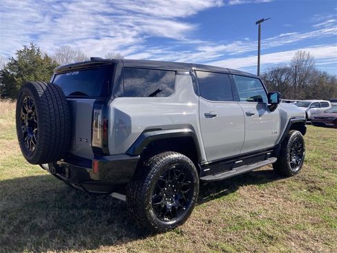 New 2026 GMC Hummer EV SUV image 4