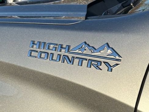 Used 2024 Chevrolet Silverado 1500 High Country w/ High Country Premium Package AWD/4WD image 12