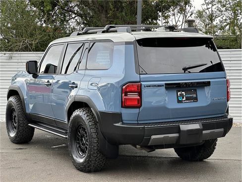 Used 2025 Toyota Land Cruiser w/ Premium Package AWD/4WD image 12