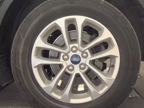 Used 2022 Ford Escape SE AWD/4WD image 3