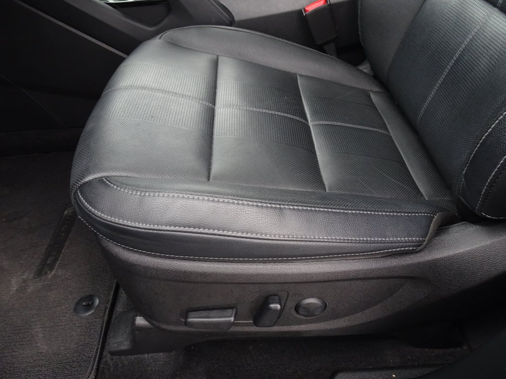Used 2022 Kia Telluride EX w/ EX Premium Package FWD image 10