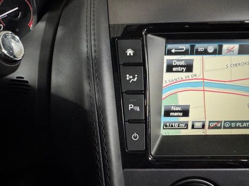 Used 2017 Jaguar F-TYPE R image 33