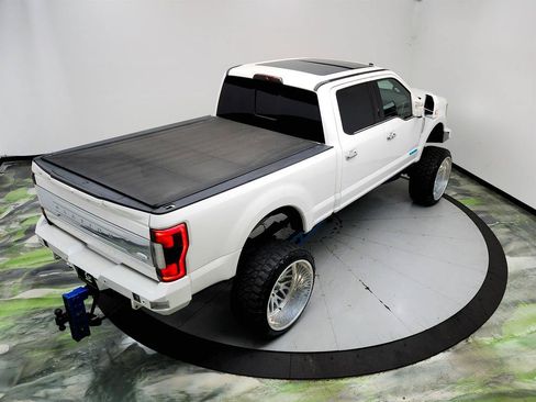 Used 2017 Ford F250 Platinum w/ Platinum Ultimate Package AWD/4WD image 35