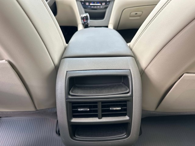 Used 2024 Cadillac XT5 Premium Luxury AWD/4WD image 17