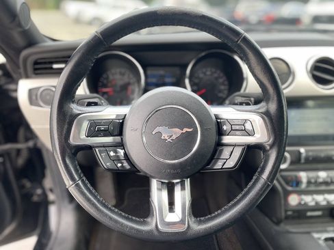 Used 2016 Ford Mustang Premium RWD image 15