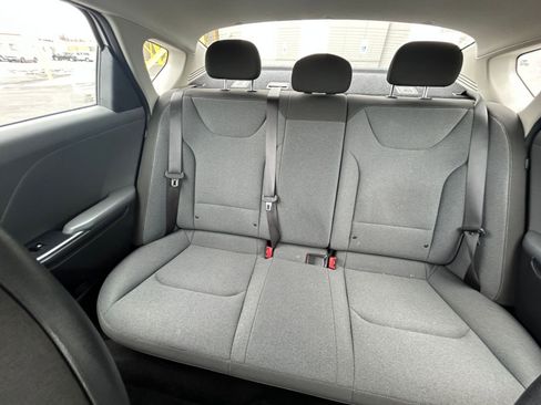 Used 2025 Kia K4 LXS image 39