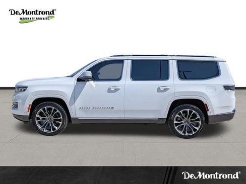 Used 2022 Jeep Grand Wagoneer Series III w/ Rear Seat Video Group 1 image 8