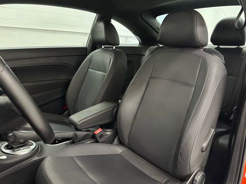 Used 2018 Volkswagen Beetle 2.0T S FWD image 12