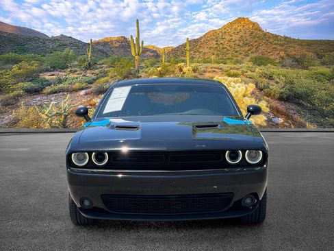 Used 2020 Dodge Challenger SXT w/ Blacktop Package RWD image 5